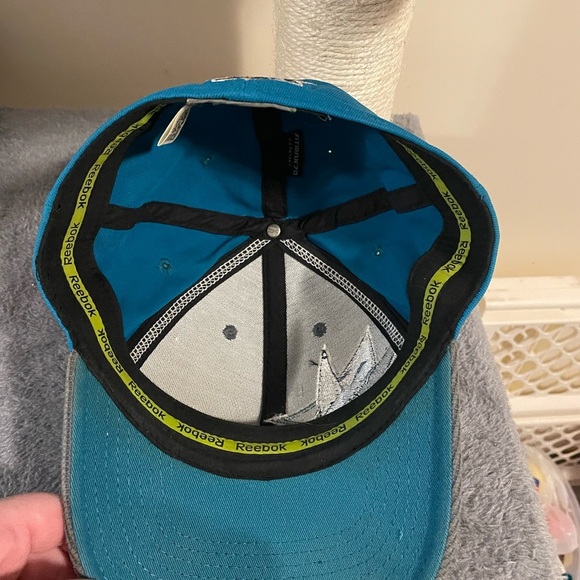 Reebok Sharks Hat - Picture 2 of 3